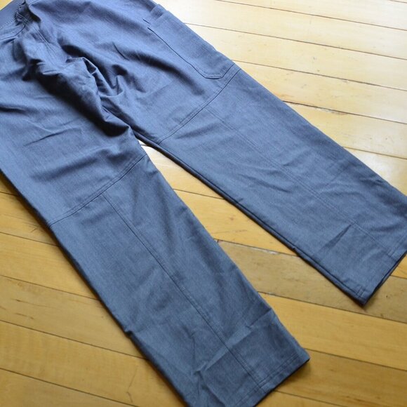 Figs Graphite Gray Kade Cargo Scrub Pants Size M/P - Picture 9 of 11